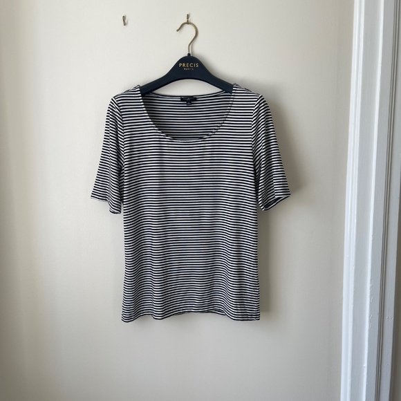 Black and white scoop neck T-shirt - Picture 2 of 7